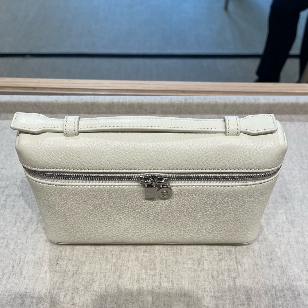 BRAND NEW Loro Piana Extra Tender L19 White - Picture 3 of 5